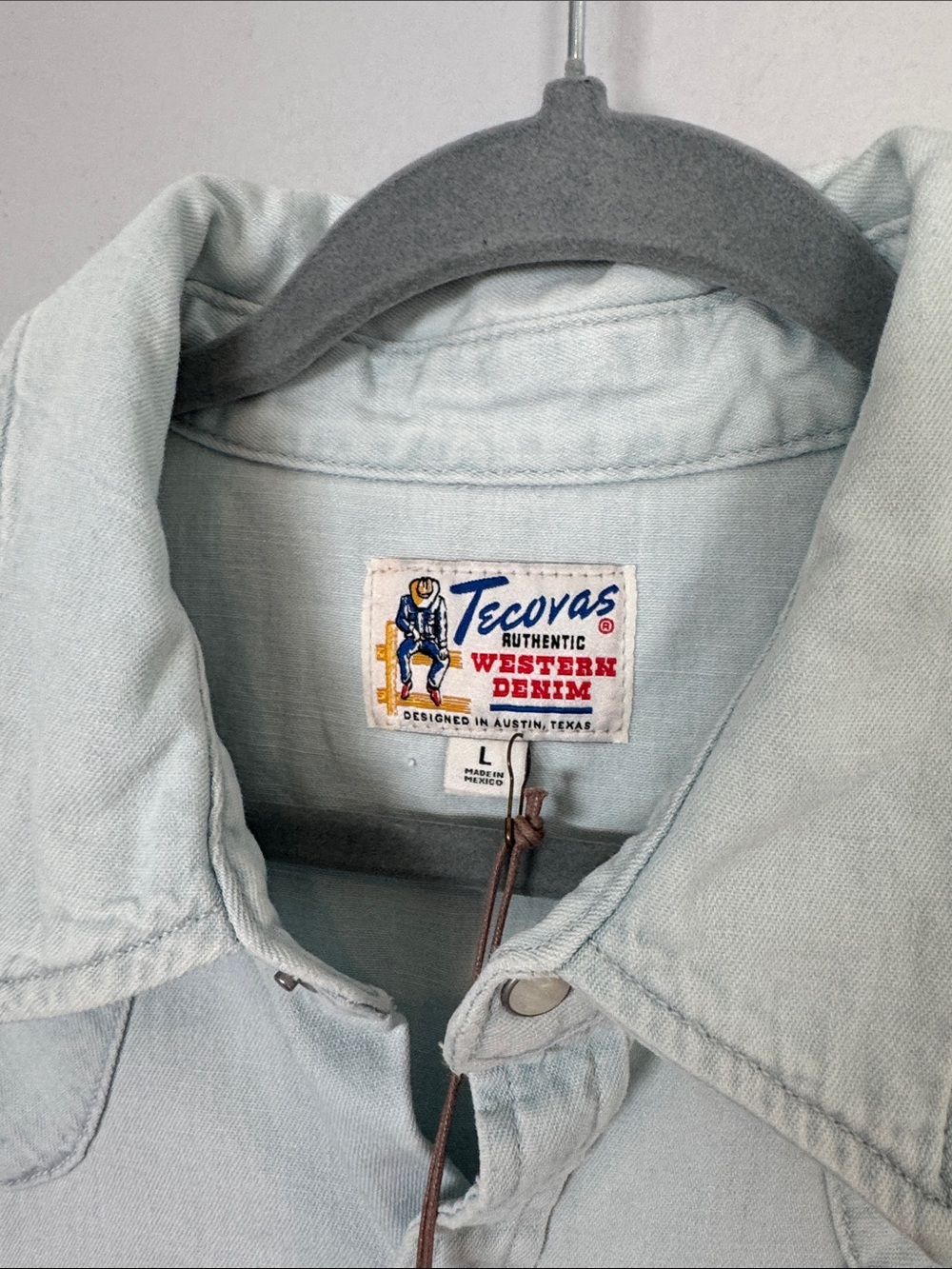Tecovas Pale Blue Men’s Denim Short Sleeve Pearl Snap New With Tags size Large - Picture 6 of 8